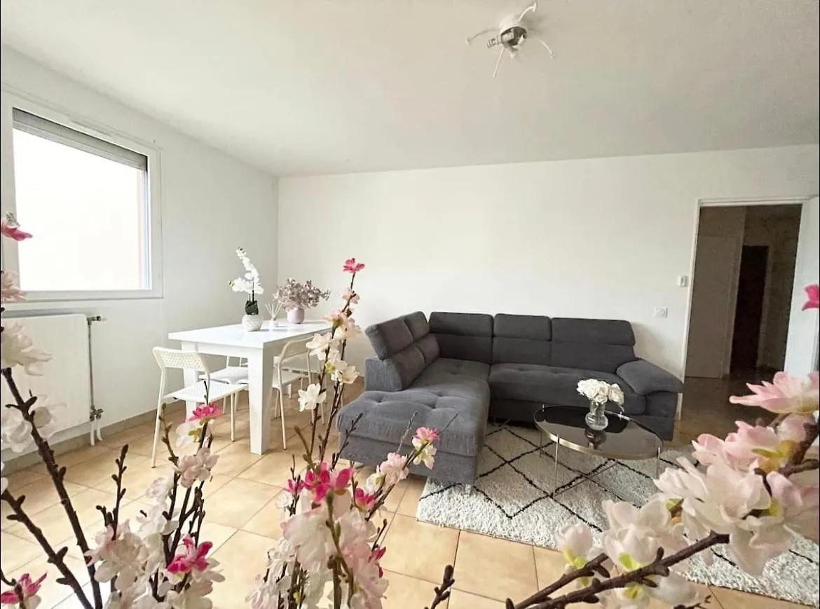 Apartment - Le Melies Villeurbanne Frankrike